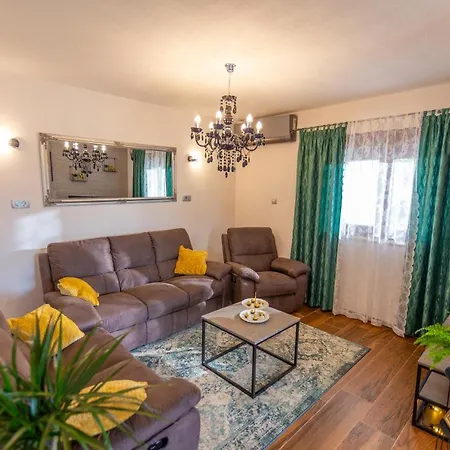 Josip, Cista Velika - Makarska Villa